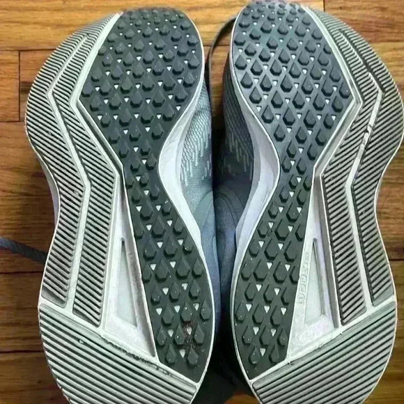 Nike‎ AQ8228-002 Zoom Winflo Gray Low Top Running Shoes Women's US 11 - Picture 6 of 8